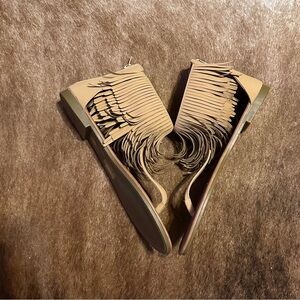 Anna Fringed Leather Sandals 8M